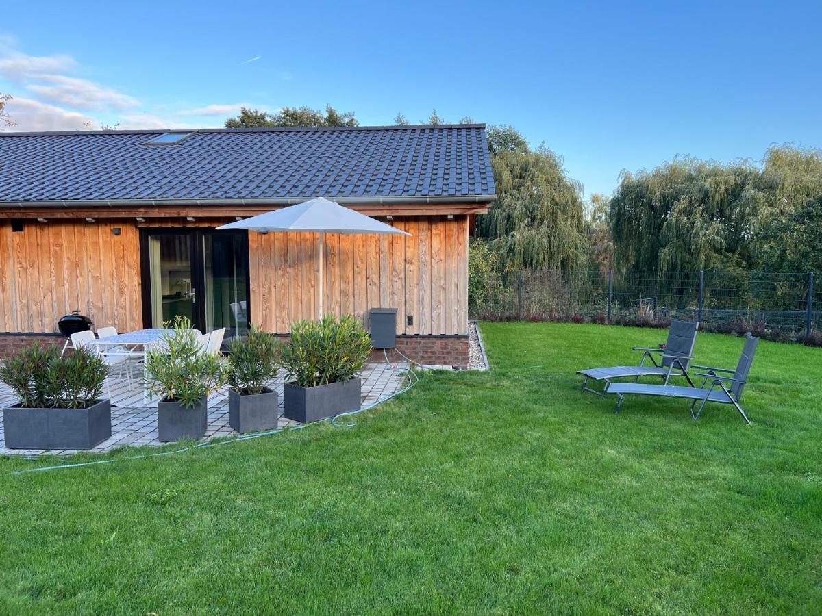 Ferienhaus Auszeit Mit Sauna Schwarz Εξωτερικό φωτογραφία